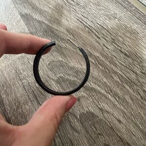 Melania Clara Earrings- By Alexa Rae
Small Erin hoops  1.5’
Color: black